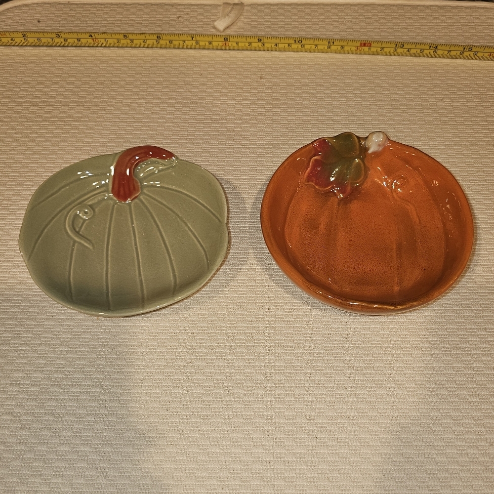 2 Small Pumpkin Shaped Ceramic Dishes